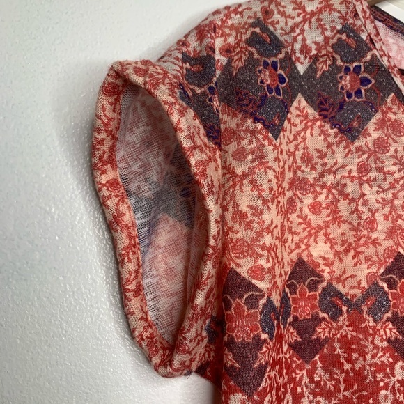 Kate & Sam Short Sleeve V Neck Sheer T-Shirt - Picture 7 of 11